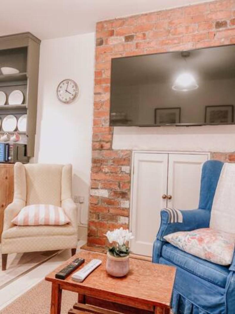 Stylish Town Centre Apartments 네일스워스 객실 사진